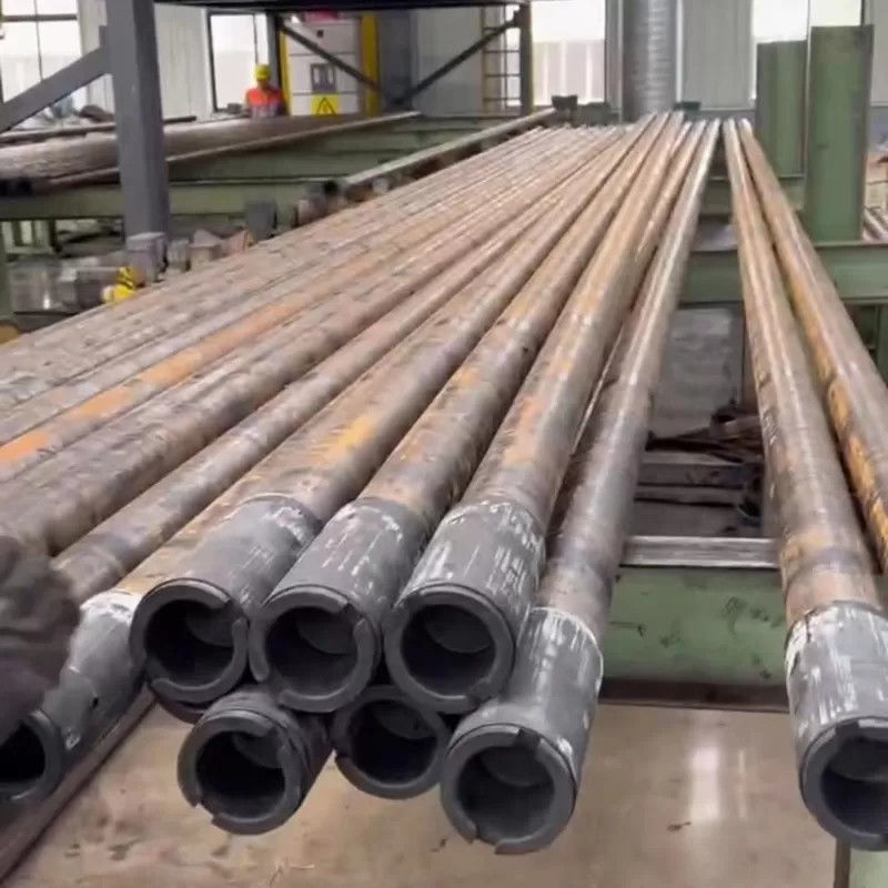API 5CT Standard 13-3/8 STC Tubos e carcaças de aço carbono laminados a quente N80 L80 com acoplamento para perfuração