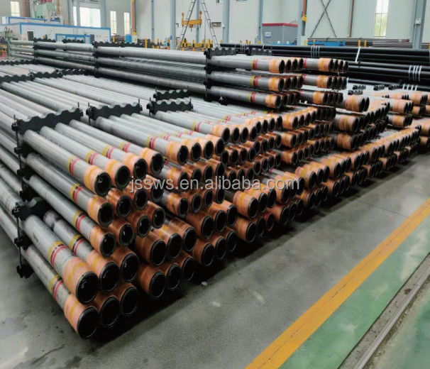 API 5CT Standard 5-1/2 STC P110 Tubos e carcaças de aço inoxidável sem costura com acoplamento para proteger o poço